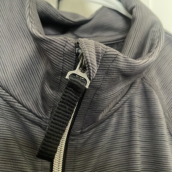 All in motion (target) workout zip up - Picture 5 of 7